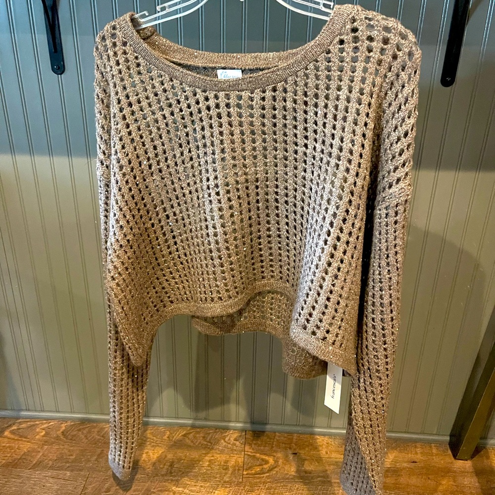 Mesh sweater